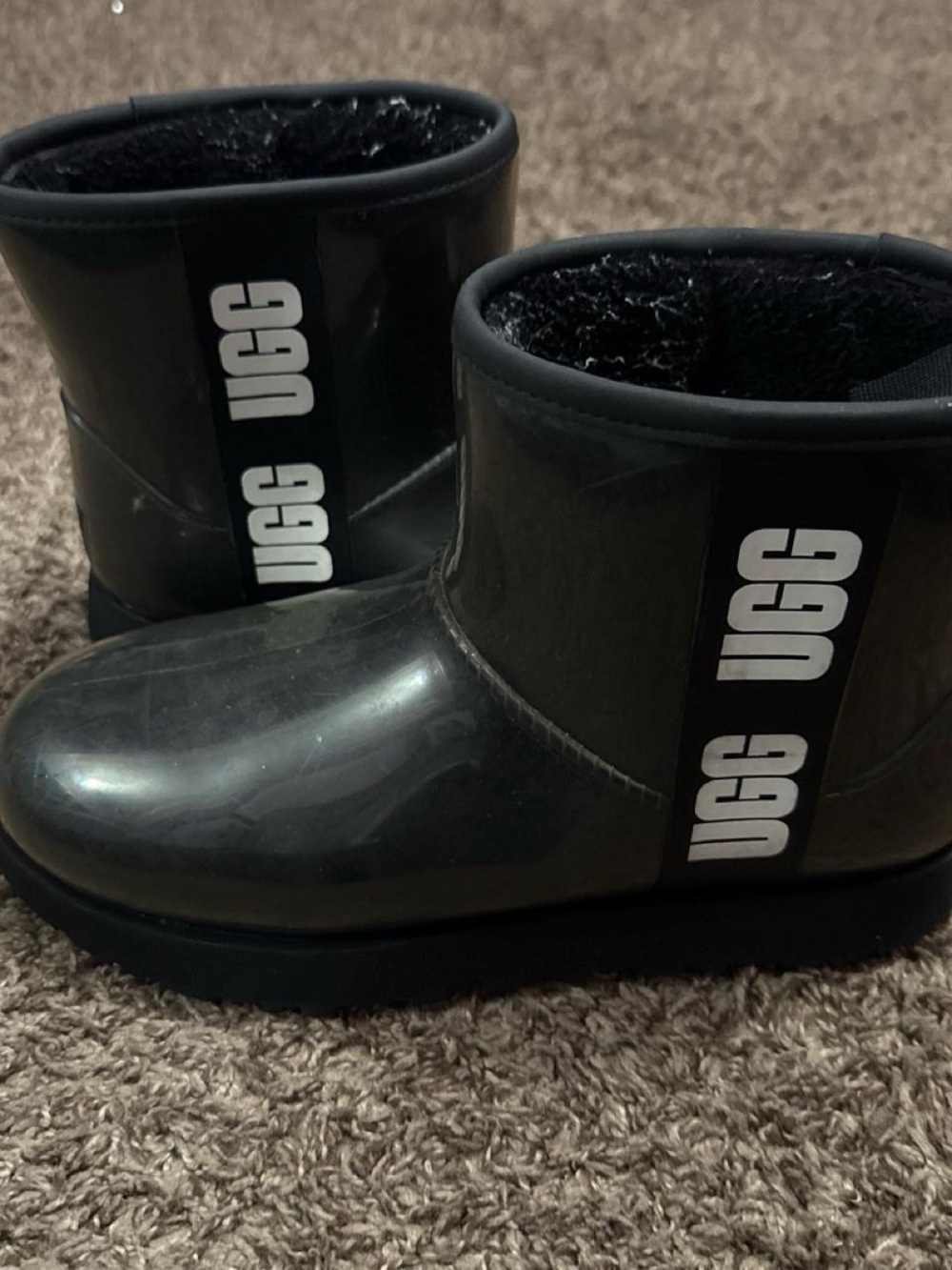 UGG Black Waterproof Boots || SIZE 8.5 IN WOMEN !!